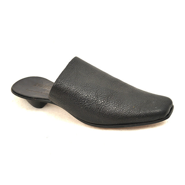 B) East - Size 36