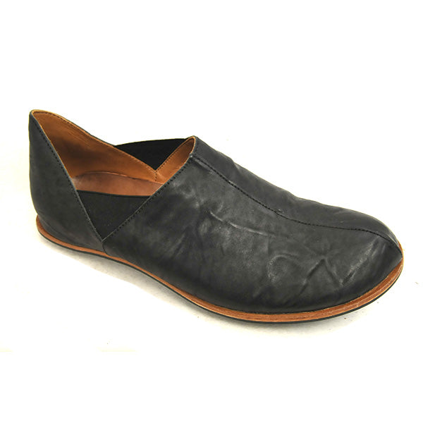 A) Runner - Size 40 - US 7