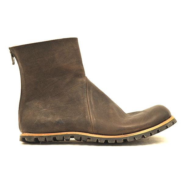 D) Outland-V - Size 42
