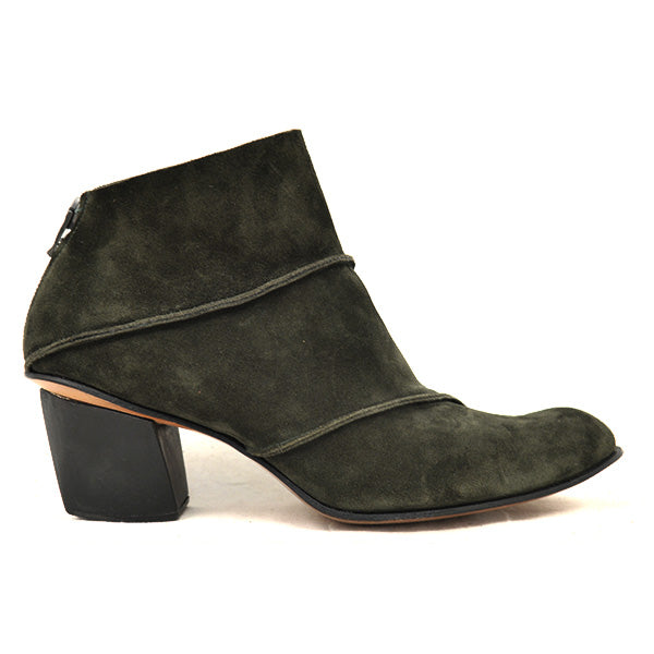 C) Habit - Size 36.5