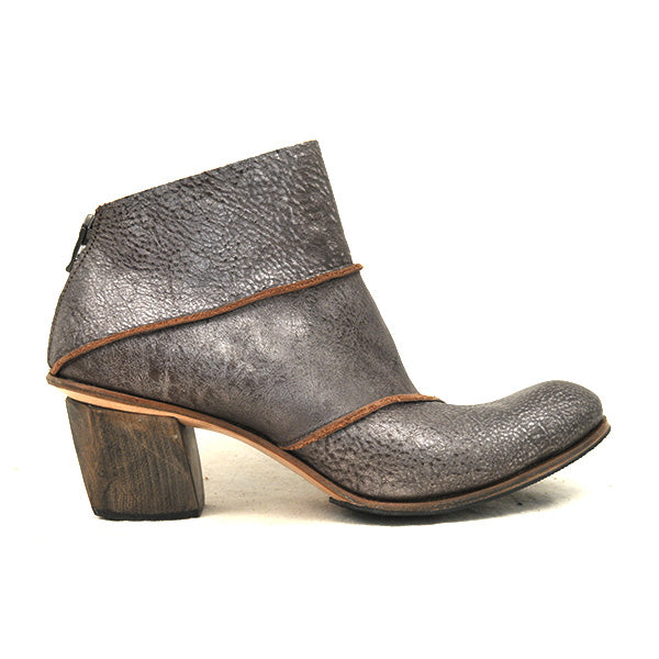 D) Habit - Size 37