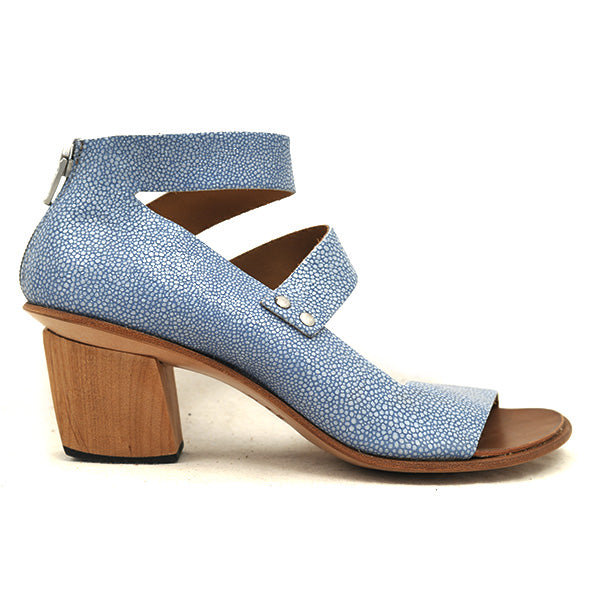 D) Brace - Size 37