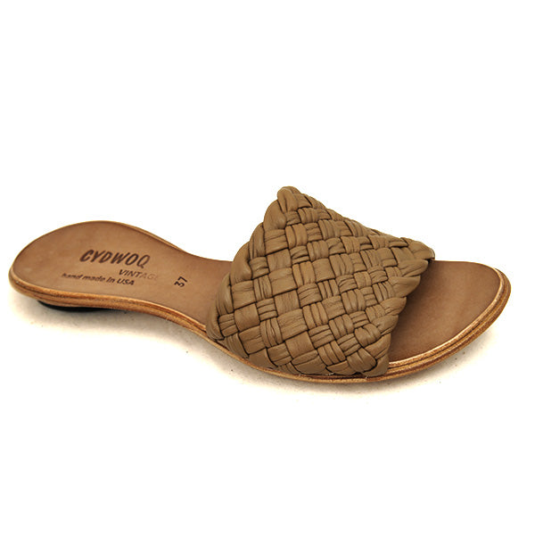 D) Chilli - Size 37