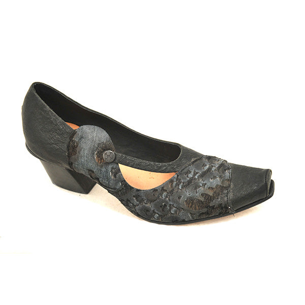 D) Tester - Size 37