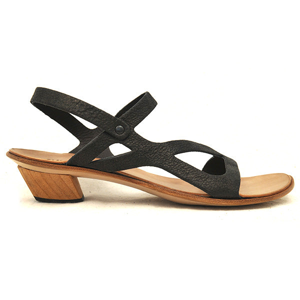 H) Brief - Size 39